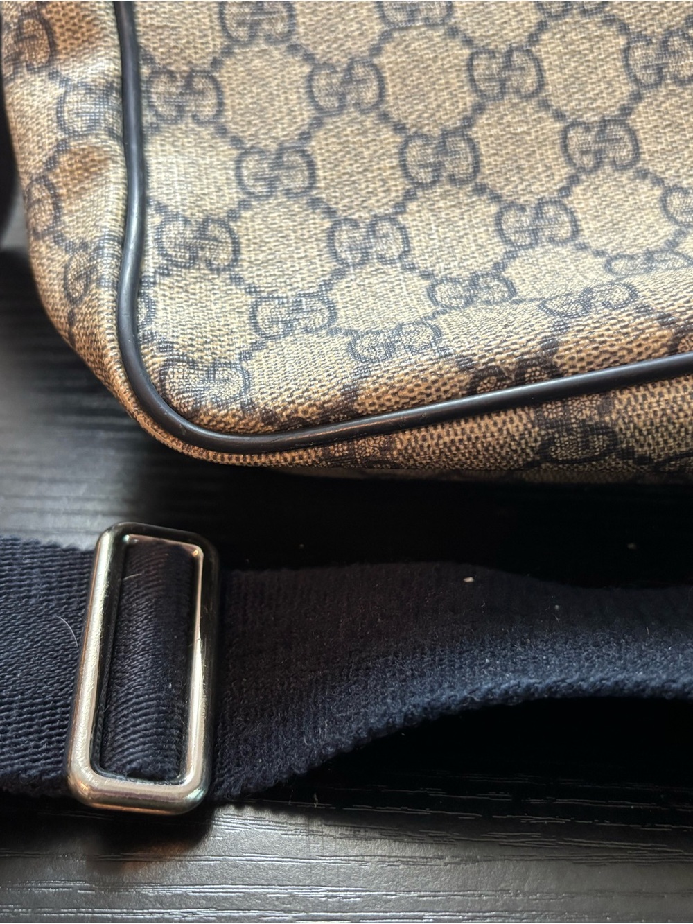 Authentic Gucci GG Supreme Coated Canvas Messenger Bag - Picture 13 of 14